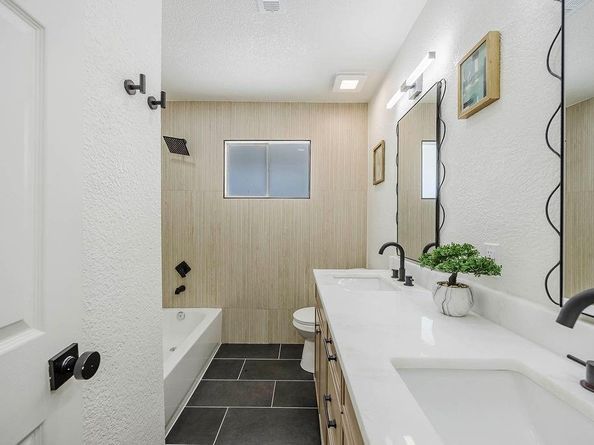 1202  Ryan Avenue , Carrollton Texas 75006