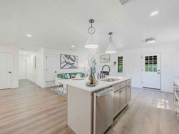 1202  Ryan Avenue , Carrollton Texas 75006
