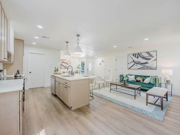 1202  Ryan Avenue , Carrollton Texas 75006