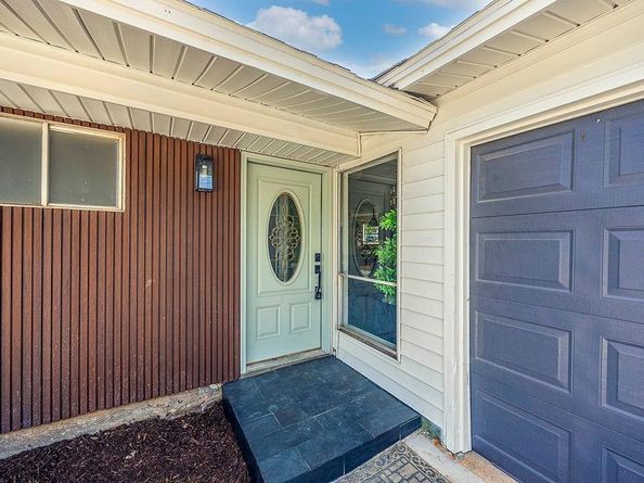 1202  Ryan Avenue , Carrollton Texas 75006