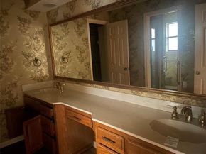 3509  Mckamy Oaks Trail , Arlington Texas 76017