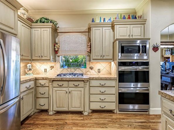 2644  Dixiana Drive , Farmers Branch Texas 75234