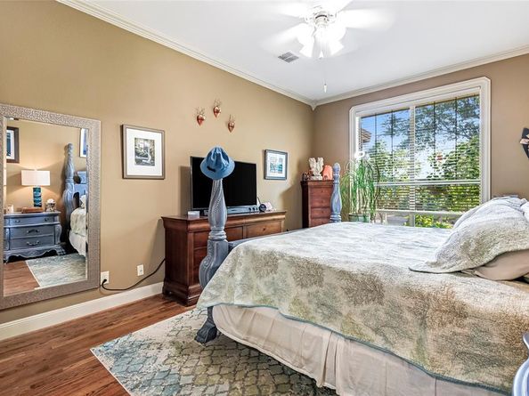 2644  Dixiana Drive , Farmers Branch Texas 75234