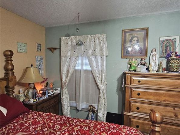 645 NW 10th Street , Grand Prairie Texas 75050