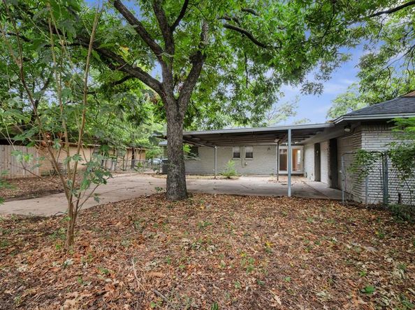1204  Elby Street , Irving Texas 75061