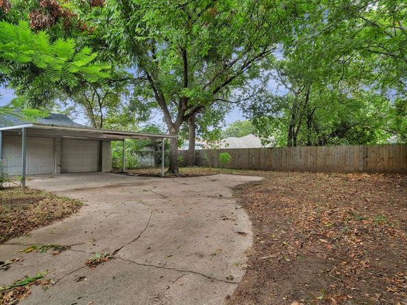 1204  Elby Street , Irving Texas 75061