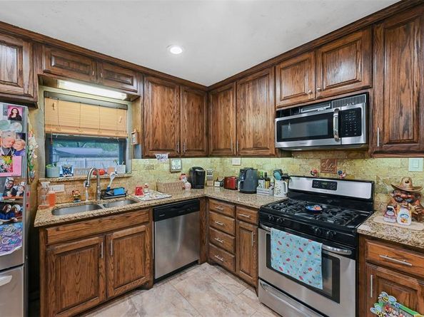 1521  Southwood Boulevard , Arlington Texas 76013