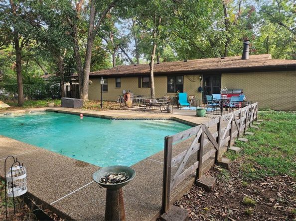 1521  Southwood Boulevard , Arlington Texas 76013