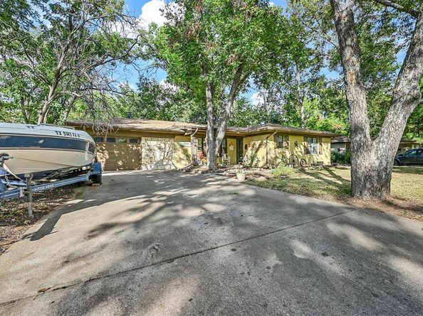 1521  Southwood Boulevard , Arlington Texas 76013
