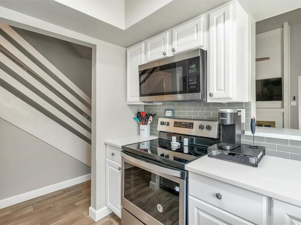 708  Arrowhead Circle , Garland Texas 75043