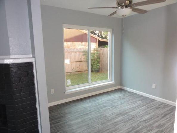 423  Stonehenge Drive , Arlington Texas 76014