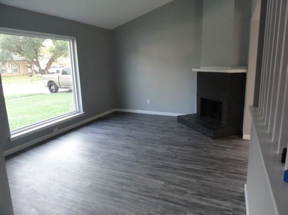 423  Stonehenge Drive , Arlington Texas 76014