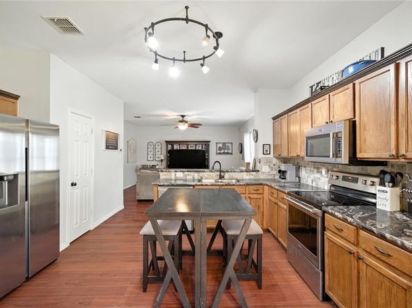 5021  Wild Oats Drive , Fort Worth Texas 76179