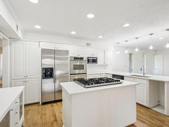 4016  Willow Ridge Drive , Dallas Texas 75244