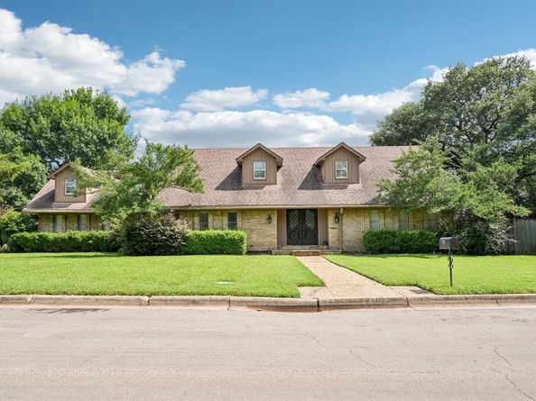 4016  Willow Ridge Drive , Dallas Texas 75244
