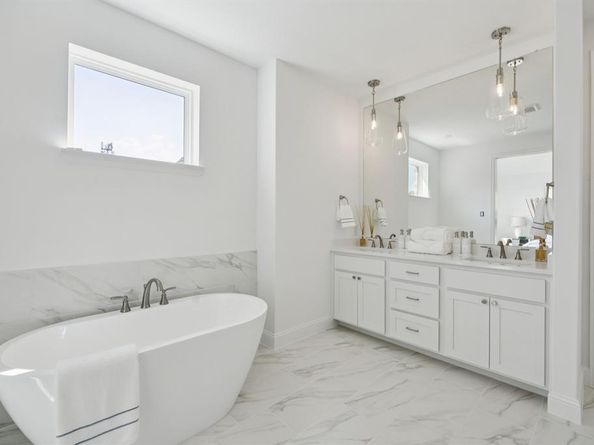 9348  Charlie Lane , Dallas Texas 75238