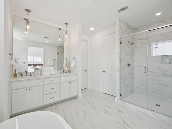 9348  Charlie Lane , Dallas Texas 75238