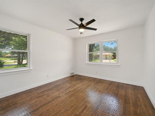 9916  Cloister Drive , Dallas Texas 75228
