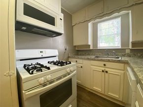 824  Karnes Street , Fort Worth Texas 76111