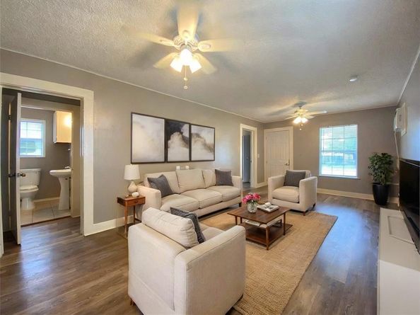 824  Karnes Street , Fort Worth Texas 76111