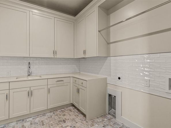9717  Latour Court , Fort Worth Texas 76126