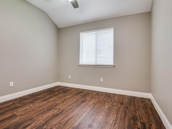 3268  Yeltes  , Grand Prairie Texas 75054