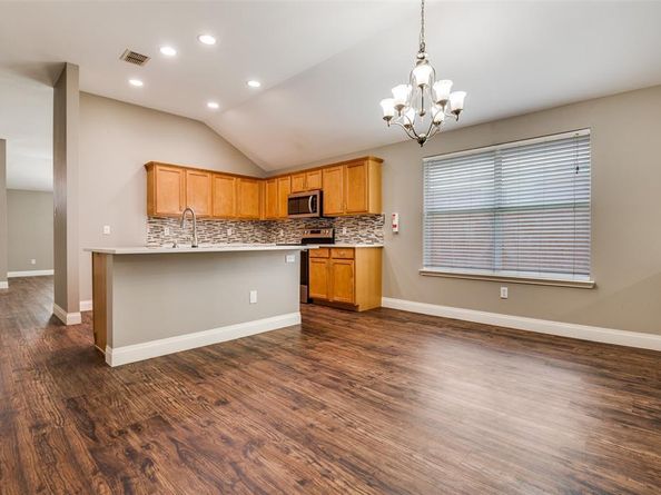 3268  Yeltes  , Grand Prairie Texas 75054