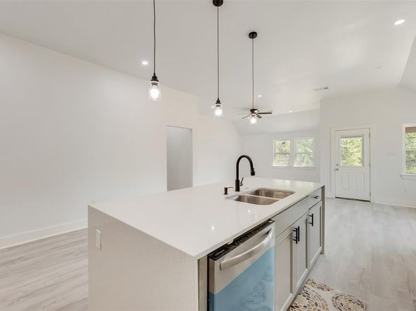6031  Plum Dale Road , Dallas Texas 75241