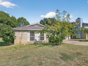 2203  Newbury Drive , Arlington Texas 76014