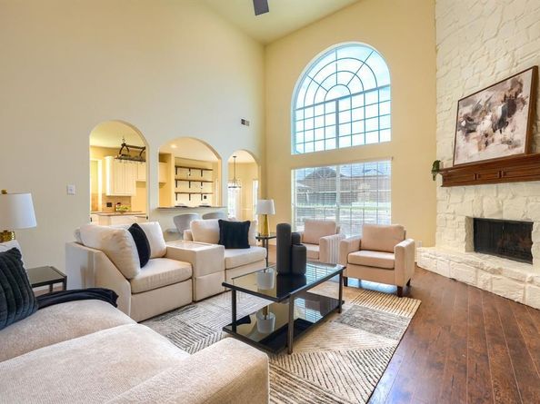 1302  Chippewa Court , Corinth Texas 76210