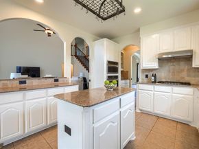 1302  Chippewa Court , Corinth Texas 76210