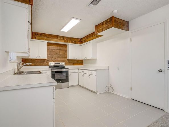 4516  Rector Avenue , Fort Worth Texas 76133