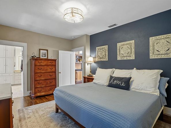 3817  Clarke Avenue , Fort Worth Texas 76107