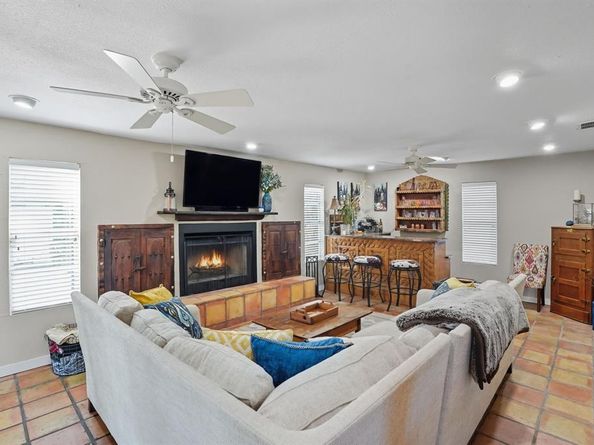 3817  Clarke Avenue , Fort Worth Texas 76107