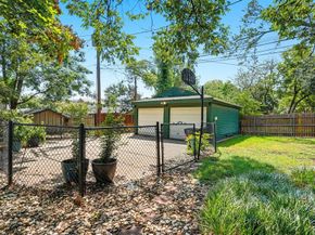 3817  Clarke Avenue , Fort Worth Texas 76107