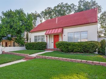 1121  Mistletoe Drive 