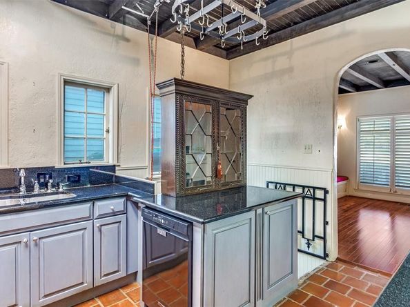 1121  Mistletoe Drive , Fort Worth Texas 76110