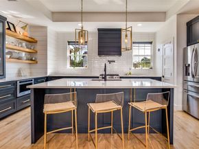 1723 N Edgefield Avenue , Dallas Texas 75208