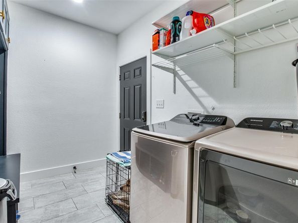 1723 N Edgefield Avenue , Dallas Texas 75208