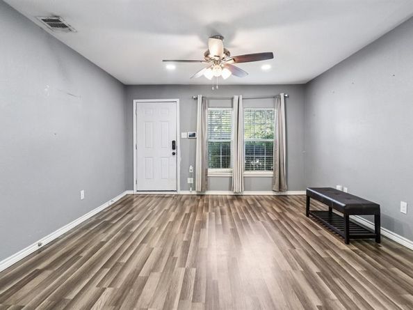 5340  Bourquin Street , Dallas Texas 75210