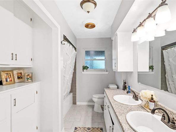 2308  Oldbridge Drive , Dallas Texas 75228