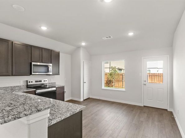 404  Woodhouse Way , Everman Texas 76140