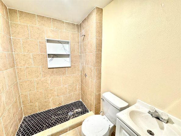 2602  Tanner Street , Dallas Texas 75215
