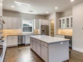 7700  Eastern Avenue  401, Dallas Texas 75209