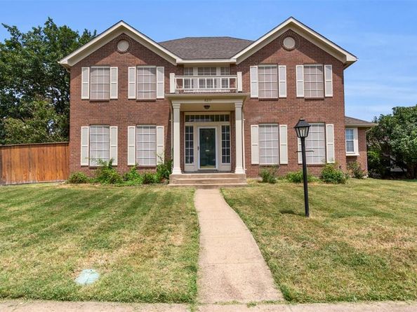 8213  Brentwood Street , Rowlett Texas 75088