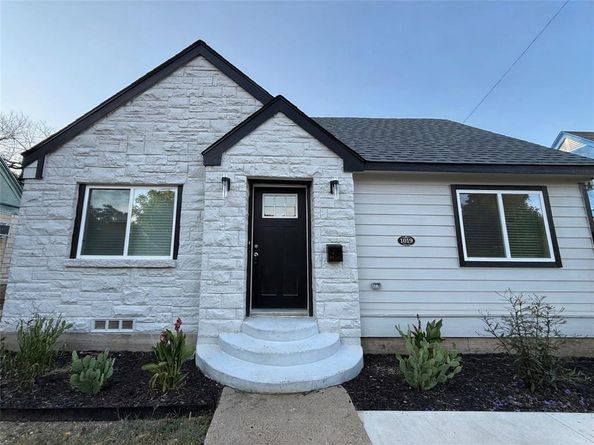 1019 E Waco Avenue , Dallas Texas 75216