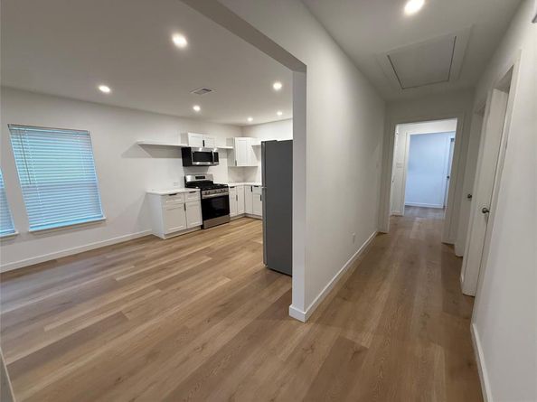 1019 E Waco Avenue , Dallas Texas 75216