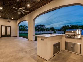2008  La Salle  , Flower Mound Texas 75022