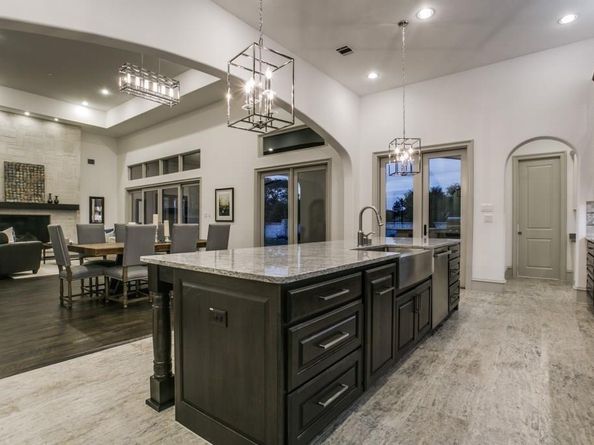 2008  La Salle  , Flower Mound Texas 75022