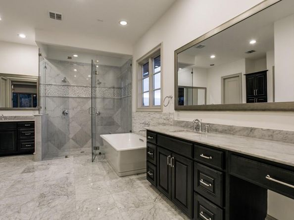 2008  La Salle  , Flower Mound Texas 75022